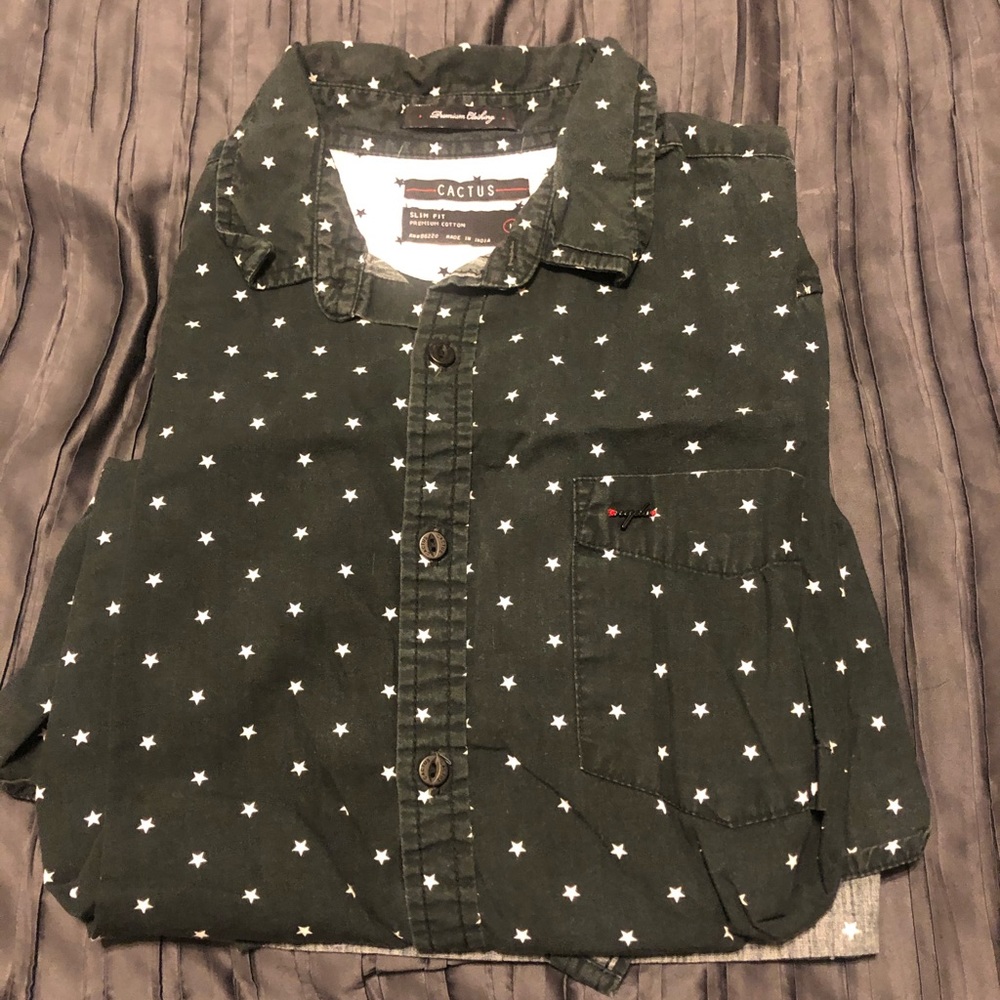 Short sleeve button down
